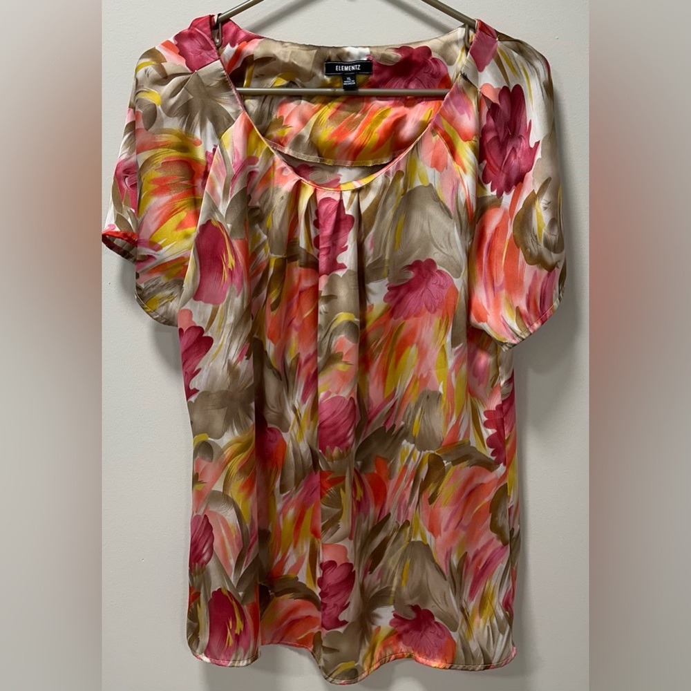 ELEMENTZ floral print, XL, short sleeve colorful blouse.